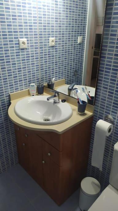 Apartamento Nuevo Con Piscina Y Amplio Balcon Sant Carles De La Rapita Exterior photo